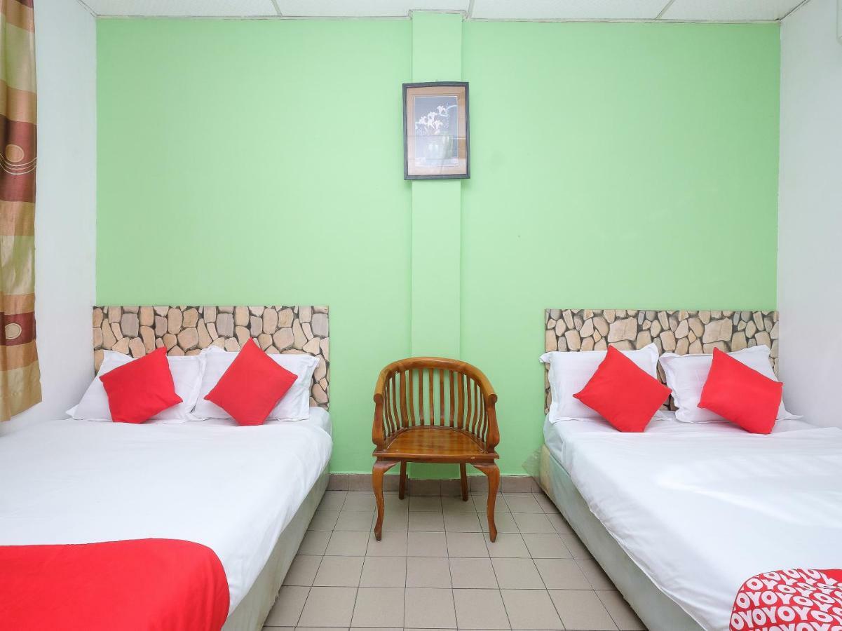 Oyo 850 Gold Star Hotel Chukai Εξωτερικό φωτογραφία